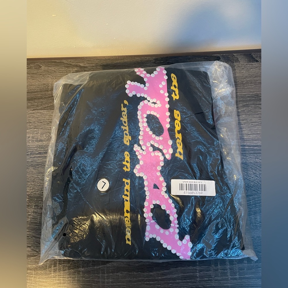 Black Sp5der pants